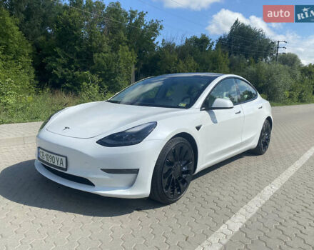 Белый Тесла Модель 3, объемом двигателя 0 л и пробегом 71 тыс. км за 22900 $, фото 1 на Automoto.ua