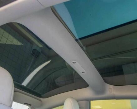 Белый Тесла Модель 3, объемом двигателя 0 л и пробегом 66 тыс. км за 14100 $, фото 16 на Automoto.ua