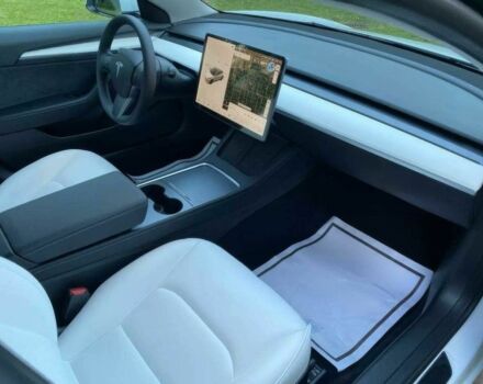 Білий Тесла Модель 3, об'ємом двигуна 0 л та пробігом 24 тис. км за 11900 $, фото 10 на Automoto.ua