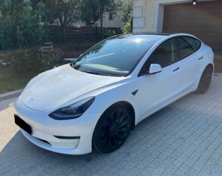 Білий Тесла Модель 3, об'ємом двигуна 0 л та пробігом 68 тис. км за 11700 $, фото 4 на Automoto.ua