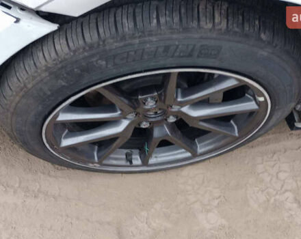 Белый Тесла Модель 3, объемом двигателя 0 л и пробегом 60 тыс. км за 19000 $, фото 21 на Automoto.ua