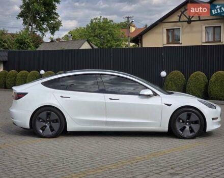 Білий Тесла Модель 3, об'ємом двигуна 0 л та пробігом 91 тис. км за 22999 $, фото 7 на Automoto.ua