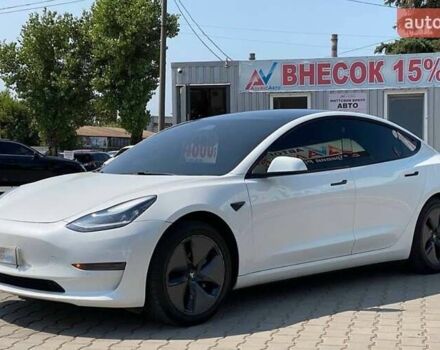Білий Тесла Модель 3, об'ємом двигуна 0 л та пробігом 180 тис. км за 15300 $, фото 1 на Automoto.ua