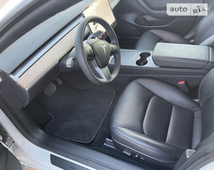 Білий Тесла Модель 3, об'ємом двигуна 0 л та пробігом 34 тис. км за 19500 $, фото 28 на Automoto.ua