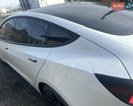 Белый Тесла Модель 3, объемом двигателя 0 л и пробегом 118 тыс. км за 19900 $, фото 1 на Automoto.ua