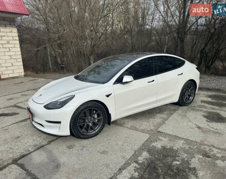 Белый Тесла Модель 3, объемом двигателя 0 л и пробегом 44 тыс. км за 18700 $, фото 7 на Automoto.ua