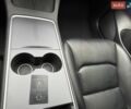 Белый Тесла Модель 3, объемом двигателя 0 л и пробегом 90 тыс. км за 14888 $, фото 39 на Automoto.ua