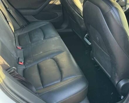 Белый Тесла Модель 3, объемом двигателя 0 л и пробегом 167 тыс. км за 18500 $, фото 5 на Automoto.ua