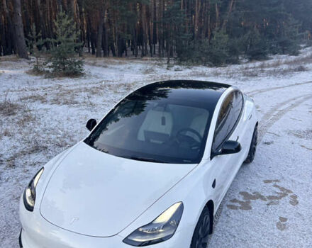 Білий Тесла Модель 3, об'ємом двигуна 0 л та пробігом 106 тис. км за 18900 $, фото 10 на Automoto.ua
