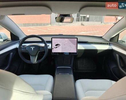 Тесла Модель 3 2021 у Одесі на Automoto.ua Білий Тесла Модель 3, об'ємом двигуна 0 л та пробігом 56 тис. км за 18989 $, фото 1 на Automoto.ua