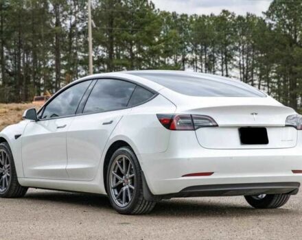 Белый Тесла Модель 3, объемом двигателя 0 л и пробегом 66 тыс. км за 14100 $, фото 6 на Automoto.ua