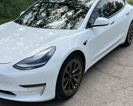 Білий Тесла Модель 3, об'ємом двигуна 0 л та пробігом 95 тис. км за 16400 $, фото 12 на Automoto.ua