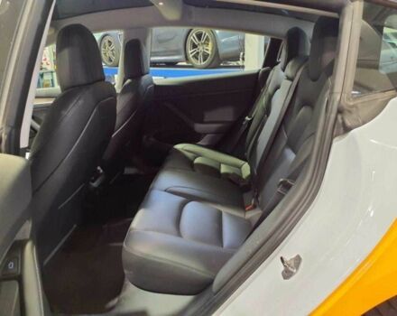 Тесла Модель 3 2021 у Києві на Automoto.ua Білий Тесла Модель 3, об'ємом двигуна 0 л та пробігом 80 тис. км за 13600 $, фото 7 на Automoto.ua
