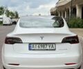 Белый Тесла Модель 3, объемом двигателя 0 л и пробегом 67 тыс. км за 21000 $, фото 3 на Automoto.ua