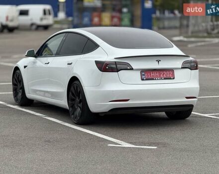 Білий Тесла Модель 3, об'ємом двигуна 0 л та пробігом 129 тис. км за 24300 $, фото 10 на Automoto.ua