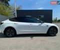 Белый Тесла Модель 3, объемом двигателя 0 л и пробегом 63 тыс. км за 17500 $, фото 3 на Automoto.ua