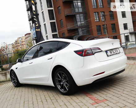 Белый Тесла Модель 3, объемом двигателя 0 л и пробегом 35 тыс. км за 21000 $, фото 4 на Automoto.ua