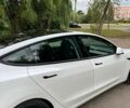 Белый Тесла Модель 3, объемом двигателя 0 л и пробегом 110 тыс. км за 18000 $, фото 11 на Automoto.ua