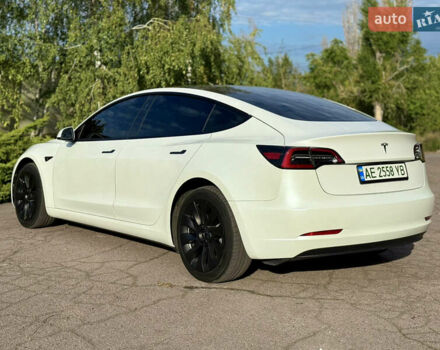 Белый Тесла Модель 3, объемом двигателя 0 л и пробегом 67 тыс. км за 22000 $, фото 24 на Automoto.ua