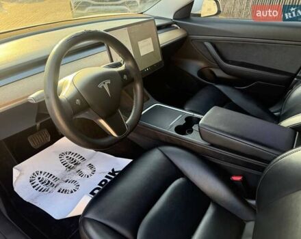 Білий Тесла Модель 3, об'ємом двигуна 0 л та пробігом 200 тис. км за 13300 $, фото 9 на Automoto.ua