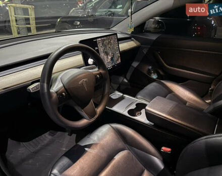 Білий Тесла Модель 3, об'ємом двигуна 0 л та пробігом 78 тис. км за 18900 $, фото 5 на Automoto.ua