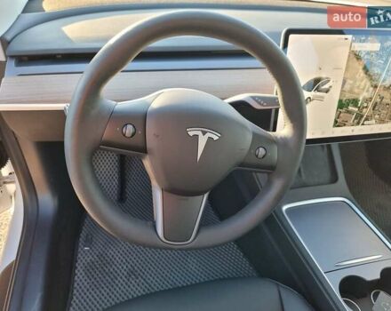 Тесла Модель 3 2021 в Кропивницком (Кировограде) на Automoto.ua Белый Тесла Модель 3, объемом двигателя 0 л и пробегом 20 тыс. км за 29500 $, фото 33 на Automoto.ua