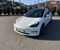 Білий Тесла Модель 3, об'ємом двигуна 0 л та пробігом 65 тис. км за 17950 $, фото 1 на Automoto.ua