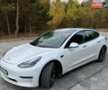 Белый Тесла Модель 3, объемом двигателя 0 л и пробегом 46 тыс. км за 20000 $, фото 1 на Automoto.ua