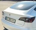 Білий Тесла Модель 3, об'ємом двигуна 0 л та пробігом 130 тис. км за 20000 $, фото 2 на Automoto.ua