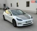 Белый Тесла Модель 3, объемом двигателя 0 л и пробегом 77 тыс. км за 14700 $, фото 4 на Automoto.ua