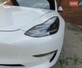 Білий Тесла Модель 3, об'ємом двигуна 0 л та пробігом 105 тис. км за 16400 $, фото 11 на Automoto.ua