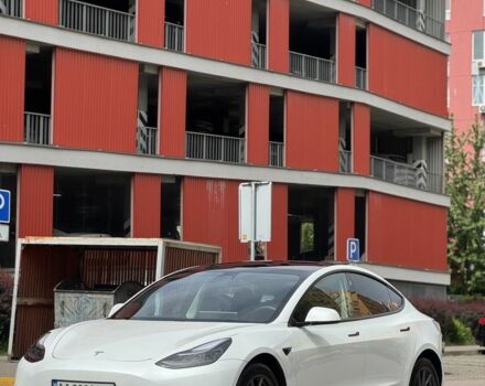 Белый Тесла Модель 3, объемом двигателя 0 л и пробегом 217 тыс. км за 15000 $, фото 2 на Automoto.ua