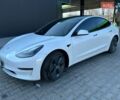 Білий Тесла Модель 3, об'ємом двигуна 0 л та пробігом 60 тис. км за 17000 $, фото 3 на Automoto.ua