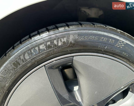 Белый Тесла Модель 3, объемом двигателя 0 л и пробегом 55 тыс. км за 18999 $, фото 5 на Automoto.ua