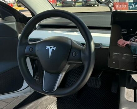 Белый Тесла Модель 3, объемом двигателя 0 л и пробегом 90 тыс. км за 17600 $, фото 5 на Automoto.ua