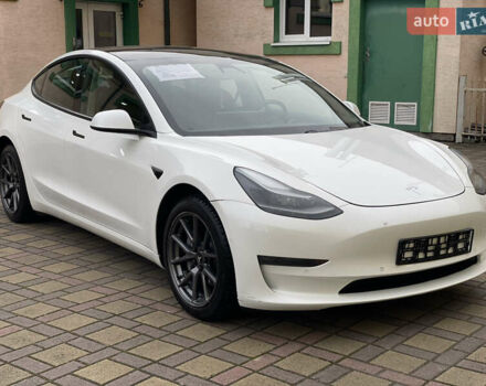 Белый Тесла Модель 3, объемом двигателя 0 л и пробегом 34 тыс. км за 18000 $, фото 23 на Automoto.ua