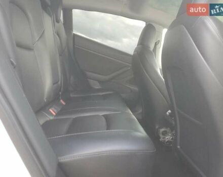 Білий Тесла Модель 3, об'ємом двигуна 0 л та пробігом 91 тис. км за 6300 $, фото 9 на Automoto.ua