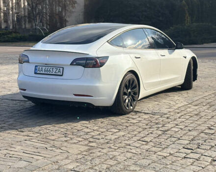 Білий Тесла Модель 3, об'ємом двигуна 0 л та пробігом 106 тис. км за 18900 $, фото 46 на Automoto.ua