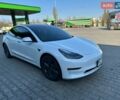 Білий Тесла Модель 3, об'ємом двигуна 0 л та пробігом 60 тис. км за 17000 $, фото 1 на Automoto.ua