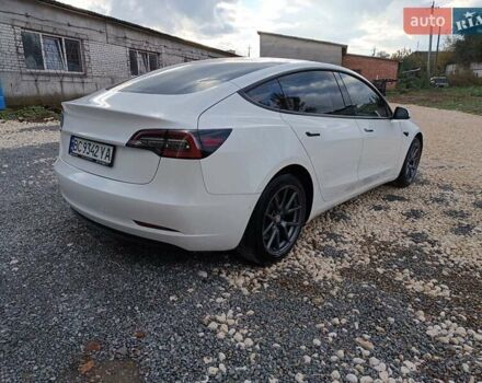 Белый Тесла Модель 3, объемом двигателя 0 л и пробегом 71 тыс. км за 18700 $, фото 7 на Automoto.ua