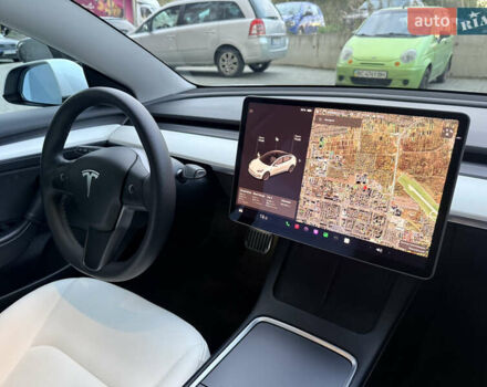 Белый Тесла Модель 3, объемом двигателя 0 л и пробегом 59 тыс. км за 22800 $, фото 3 на Automoto.ua