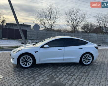 Білий Тесла Модель 3, об'ємом двигуна 0 л та пробігом 97 тис. км за 18500 $, фото 1 на Automoto.ua