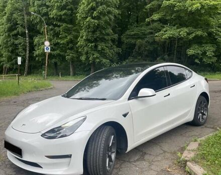 Білий Тесла Модель 3, об'ємом двигуна 0 л та пробігом 64 тис. км за 18900 $, фото 4 на Automoto.ua