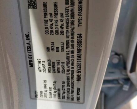 Белый Тесла Модель 3, объемом двигателя 0 л и пробегом 26 тыс. км за 6800 $, фото 12 на Automoto.ua