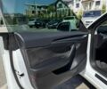 Білий Тесла Модель 3, об'ємом двигуна 0 л та пробігом 82 тис. км за 20900 $, фото 21 на Automoto.ua