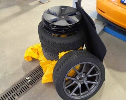 Тесла Модель 3 2021 у Києві на Automoto.ua Білий Тесла Модель 3, об'ємом двигуна 0 л та пробігом 80 тис. км за 13600 $, фото 8 на Automoto.ua