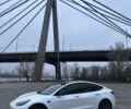 Белый Тесла Модель 3, объемом двигателя 0 л и пробегом 60 тыс. км за 18000 $, фото 1 на Automoto.ua