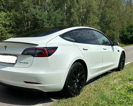 Білий Тесла Модель 3, об'ємом двигуна 0 л та пробігом 72 тис. км за 15300 $, фото 4 на Automoto.ua
