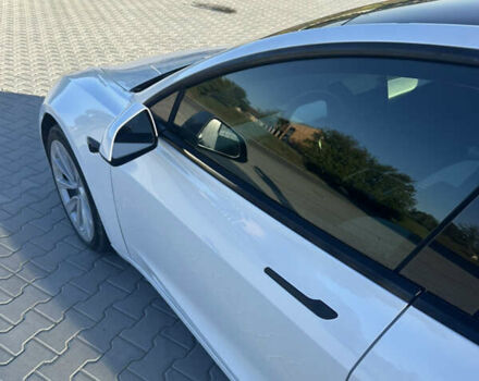 Білий Тесла Модель 3, об'ємом двигуна 0 л та пробігом 54 тис. км за 20955 $, фото 11 на Automoto.ua