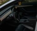 Білий Тесла Модель 3, об'ємом двигуна 0 л та пробігом 98 тис. км за 22050 $, фото 15 на Automoto.ua